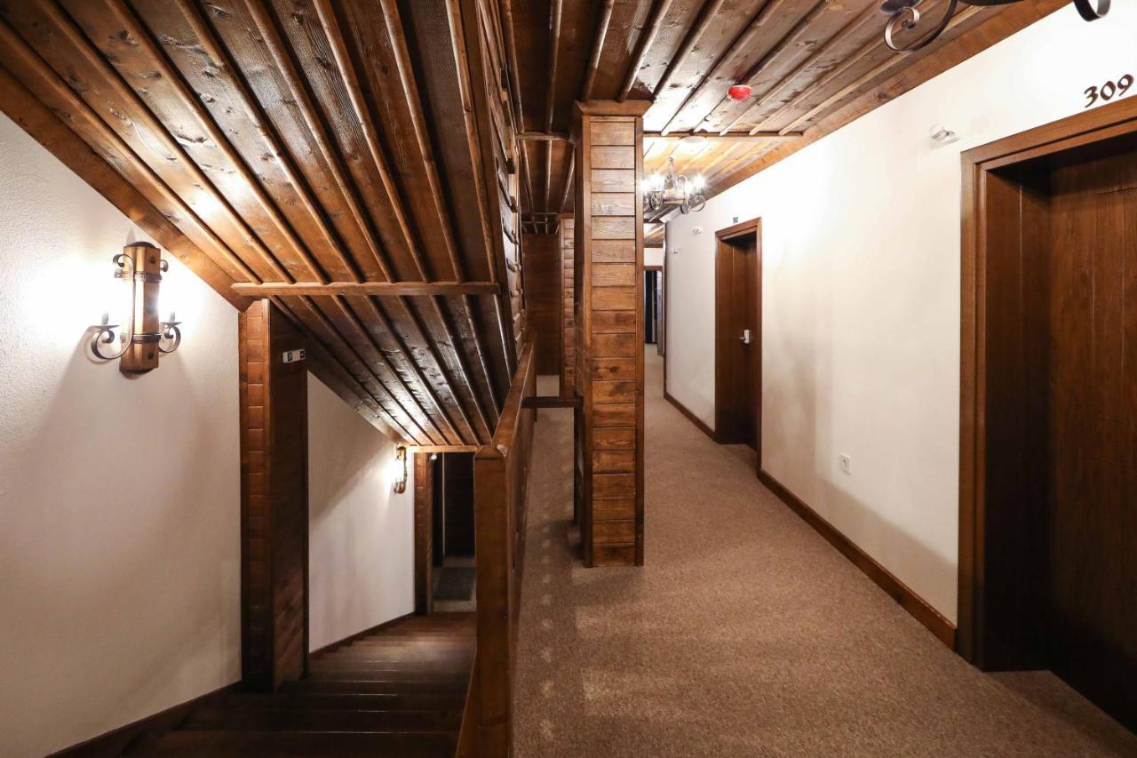 Hotel Leshten Luaran gambar