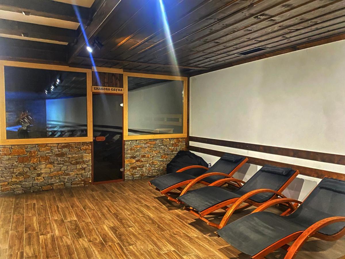 Hotel Leshten Luaran gambar
